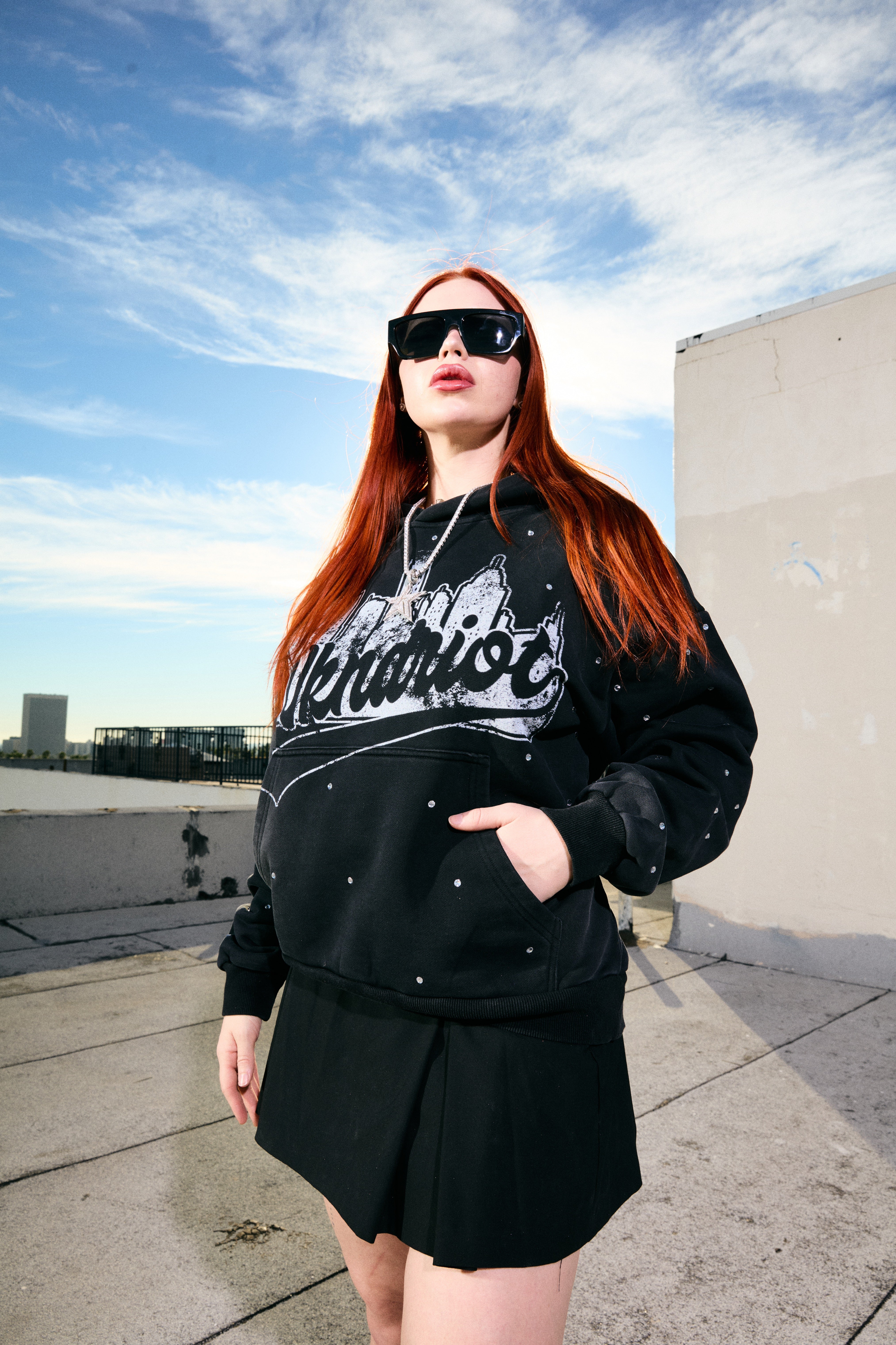 WKND CITY W/ RHINESTONES HOODY
